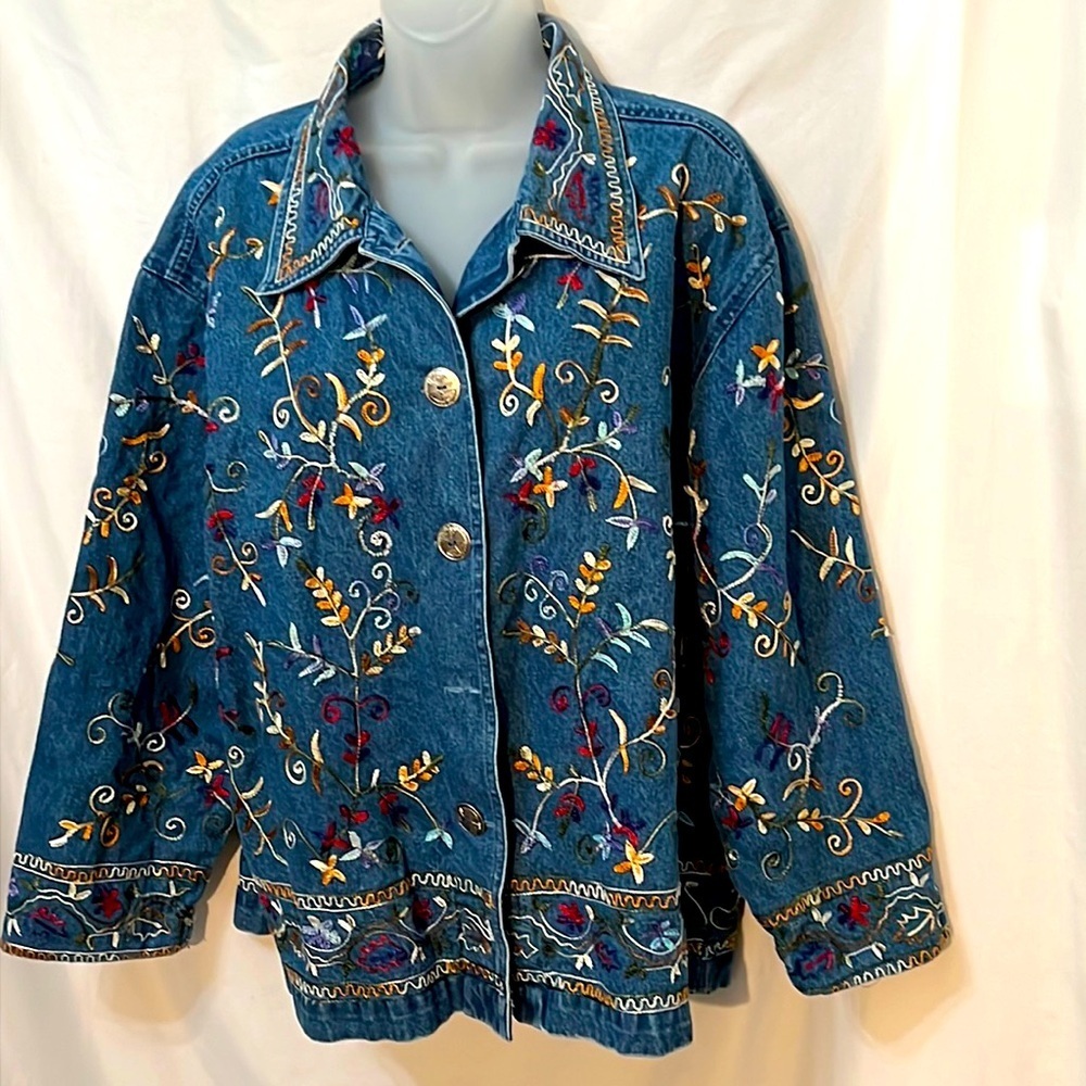 Vintage 90s UNITS Lightweight Denim Jacket Floral Embroidery Size L Boho Artsy